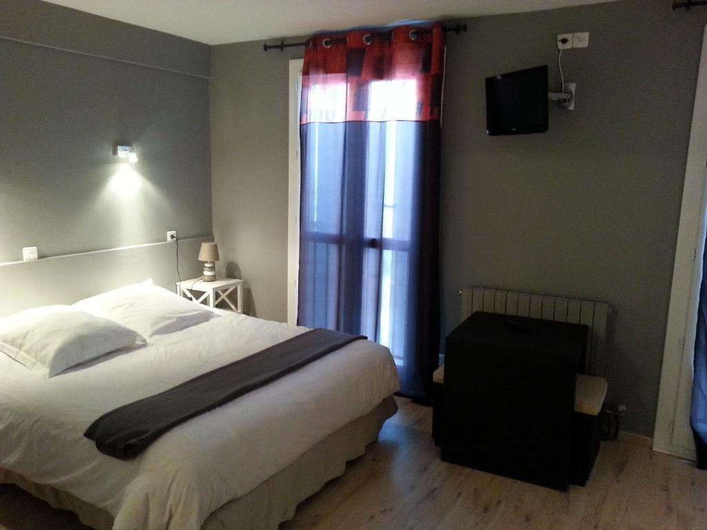 Hotel Du Lion D'Or Marmande Cameră foto